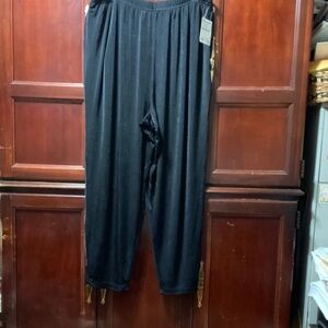 TR Bentley plus vintage plus size 2X stretchy free flowing women’s black pants